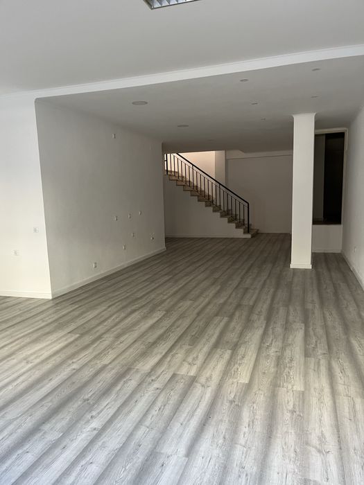 Loja duplex remodelada