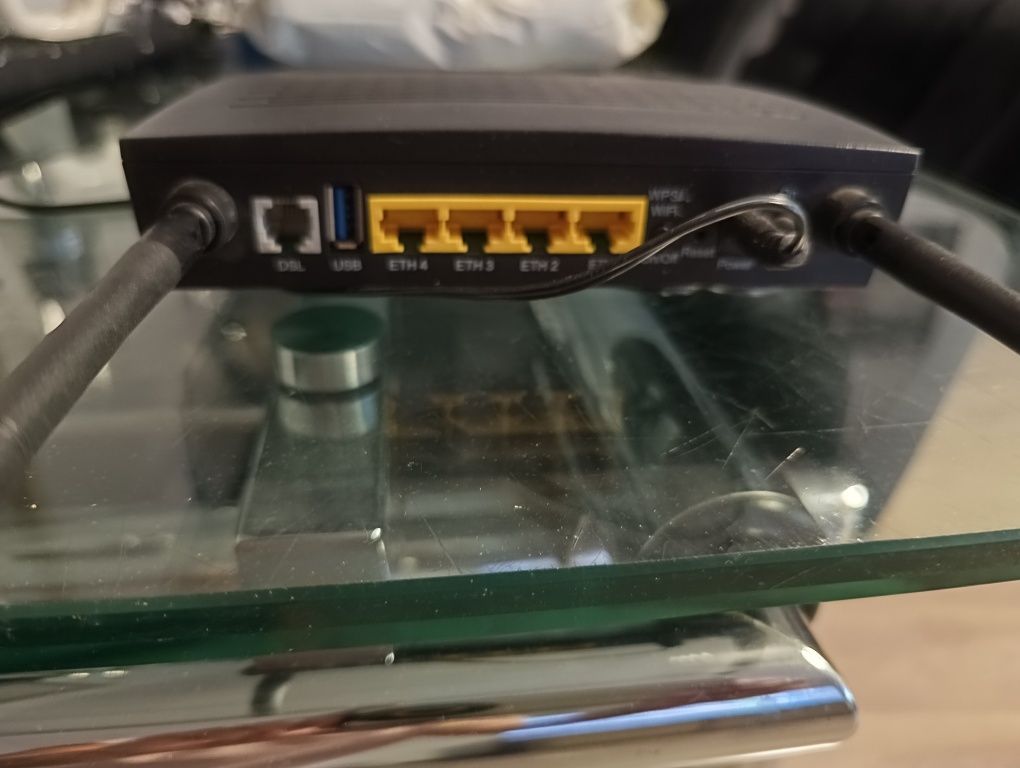 Modem, router Comtrend VR-3036u
