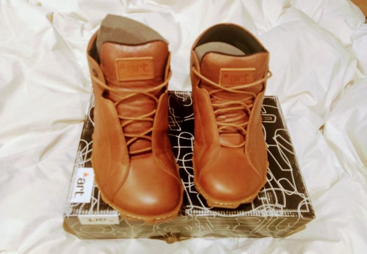 Novos art company, botins n42, unisex. Na caixa (PvP.120 EUR)