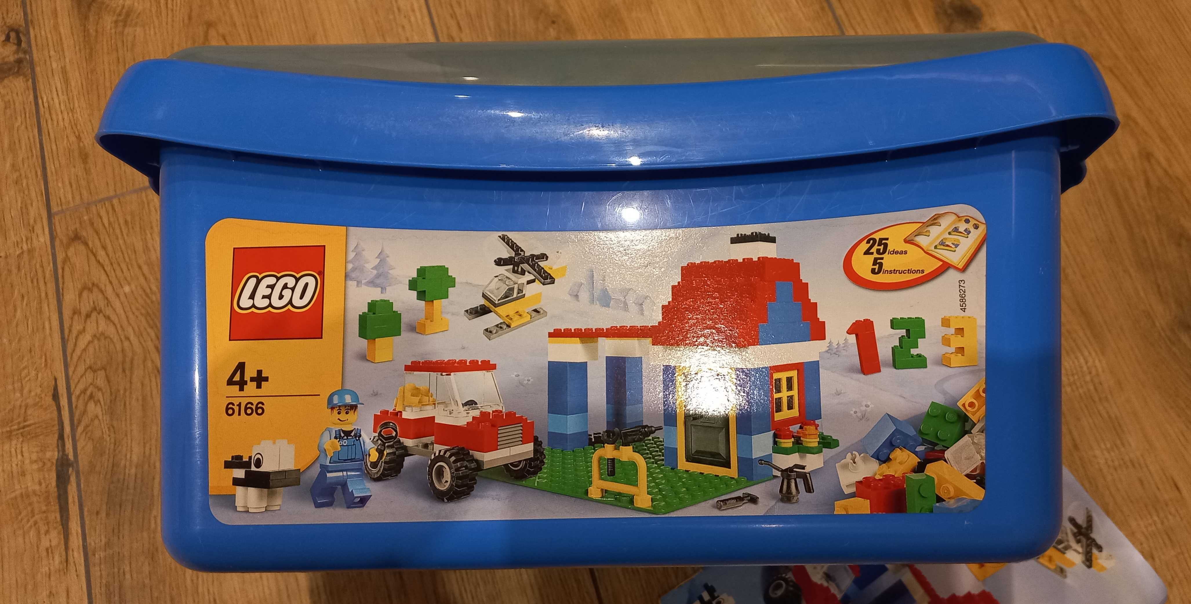 Lego zestaw w niebieskiej skrzynce