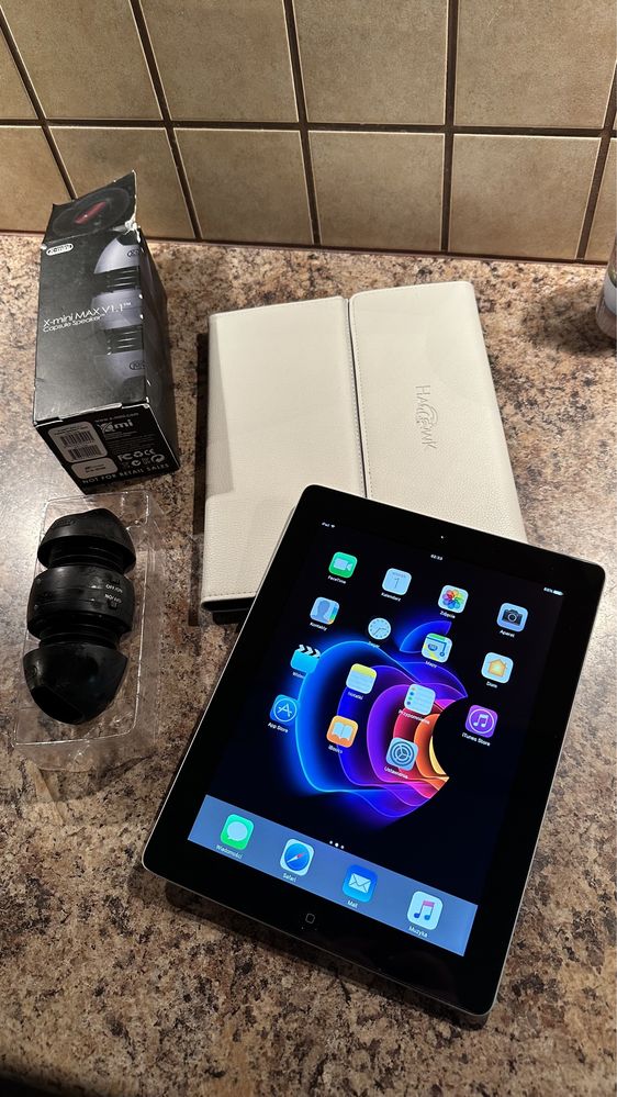 Tablet iPad Apple Retina + nowe etui