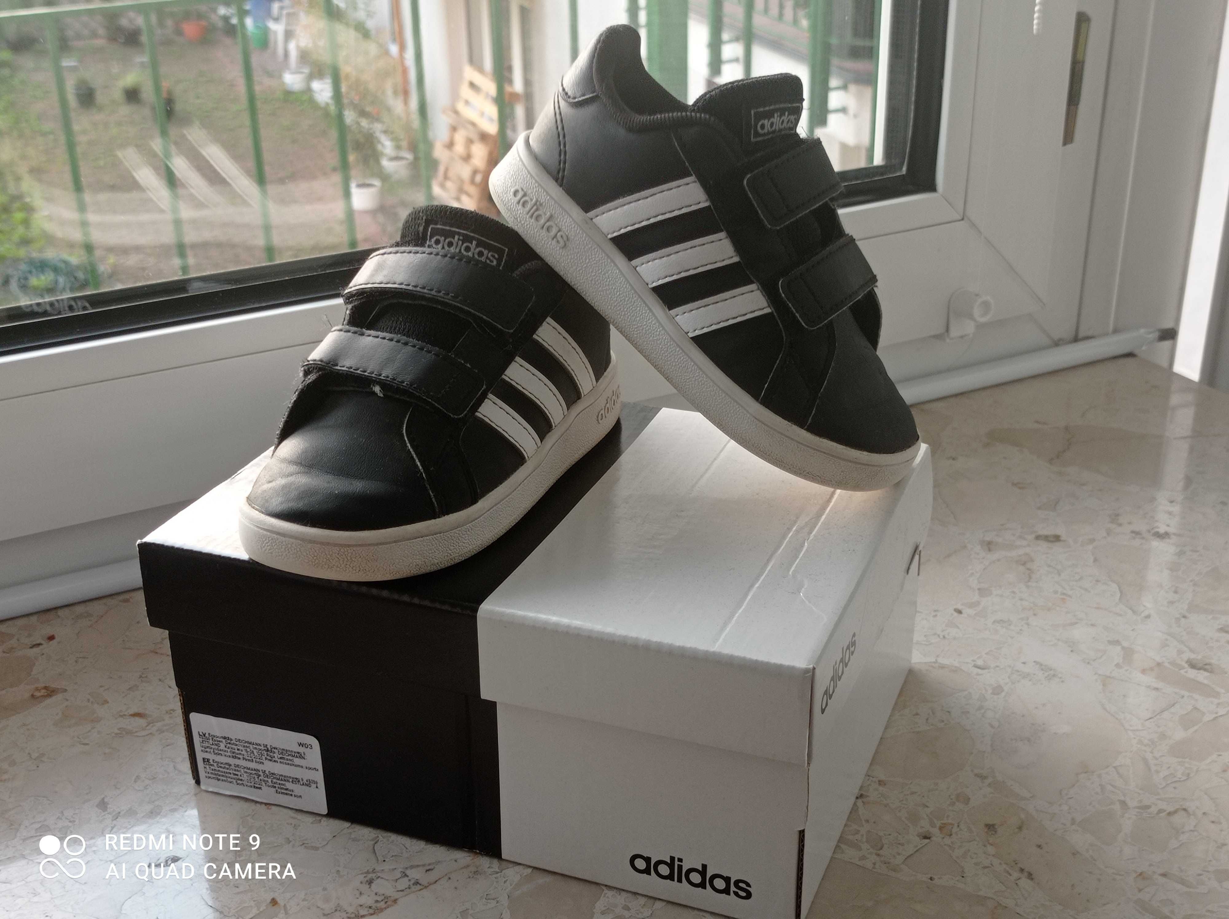 Buty dziecięce Adidas 24