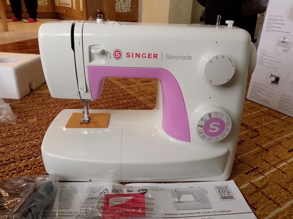 Швейна машинка Zinger 323L Serenade