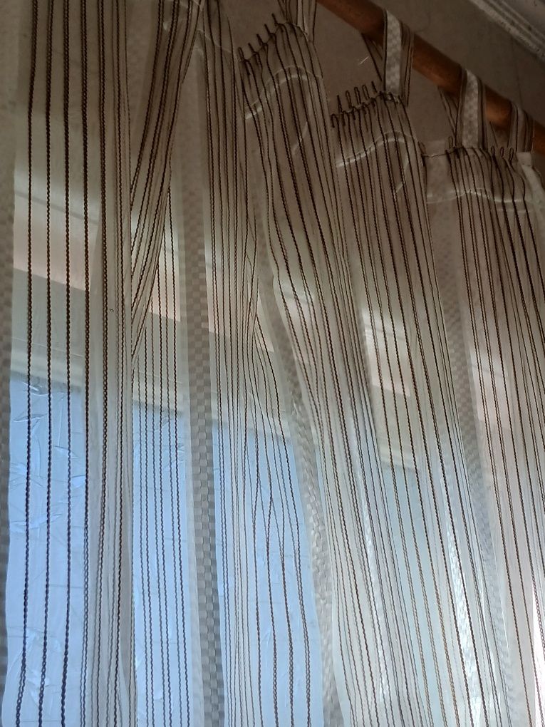 Cortinas a 5 euros cada, varias cores