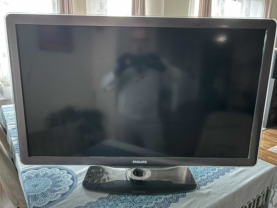 Telewizor Philips 40 cali Ambilight Full HD 40PFL7605H/12