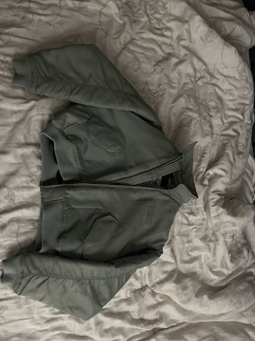 Бомбер на зиму и осень