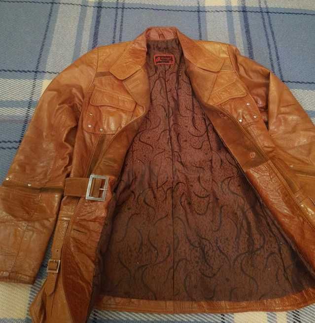 Продам добротную кожаную куртку-пиджак производства Турция б/у