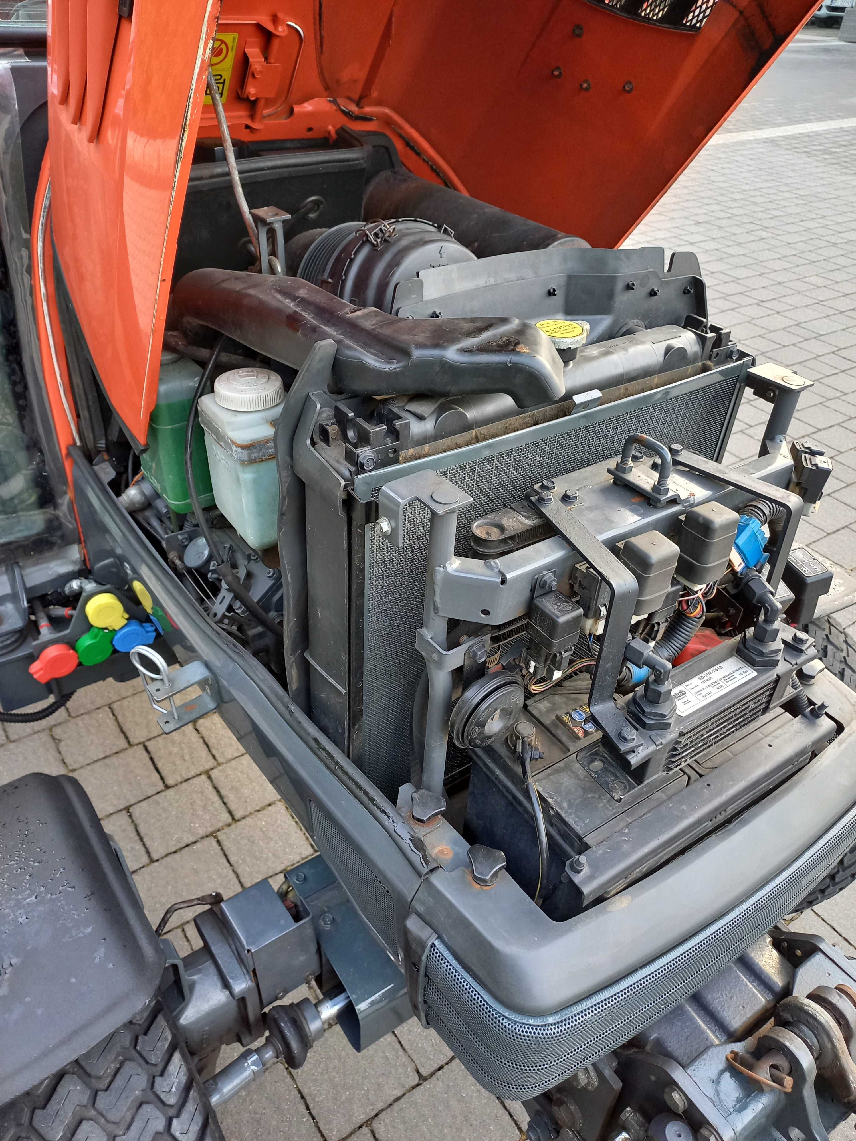 Traktorek Kubota STV