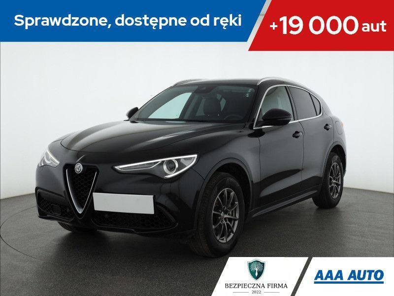 Alfa Romeo Stelvio 2.0 Turbo Q4, Salon Polska, Serwis ASO, Automat, Skóra, Navi, Xenon,