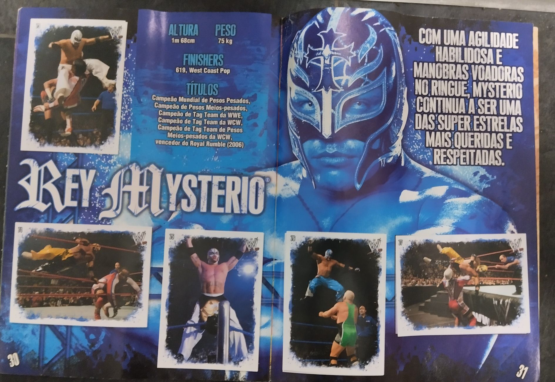 Caderneta de cromos Rivals WWE completa