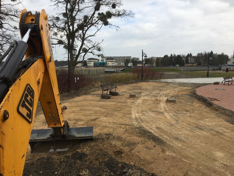 Usługi koparko-ładowarką , wywrotka do 3,5 t , Minikoparką , Rozbiórki