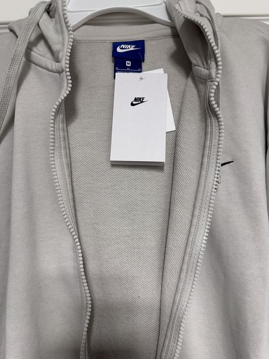 Кофта Nike ( Новая ) .