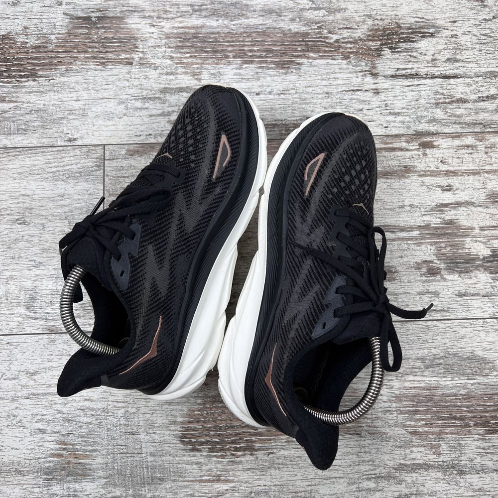 Кросівки Hoka Clifton 9 1132211 розмір 40 оригінал