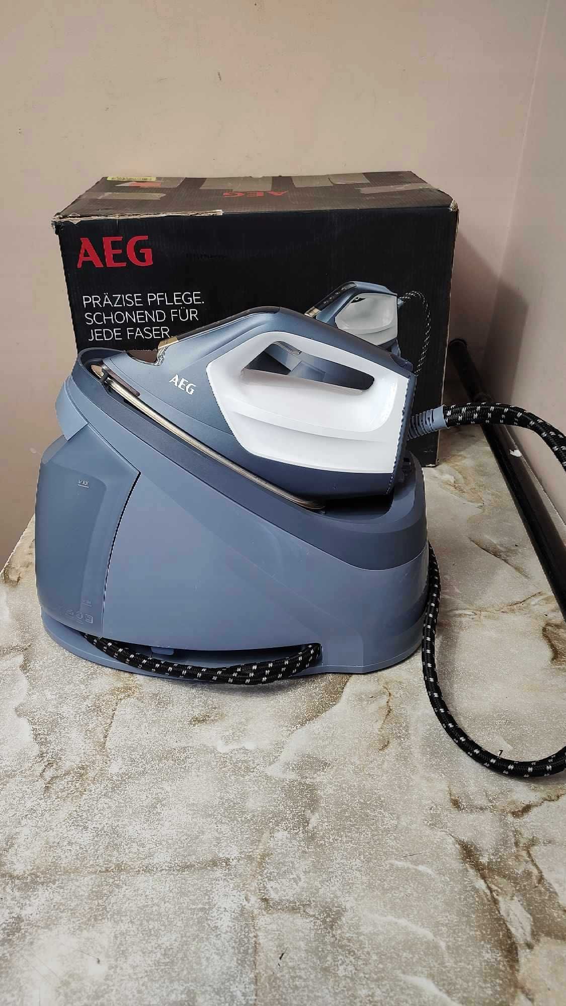 Stacja parowa AEG ST8-1-6DBM 2400 W
