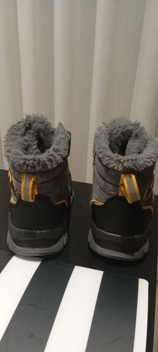 Botas menino tamanho 22
