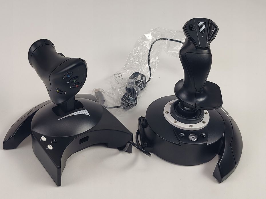 Joystick Thrustmaster T.Flight Full Kit