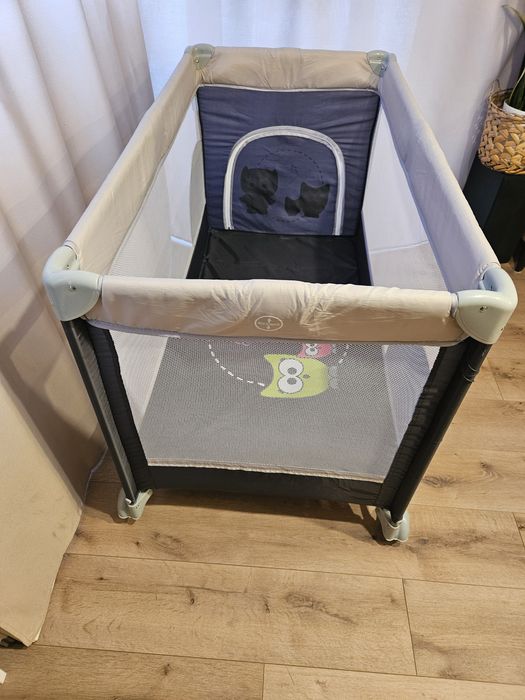 Łóżeczko turystyczne