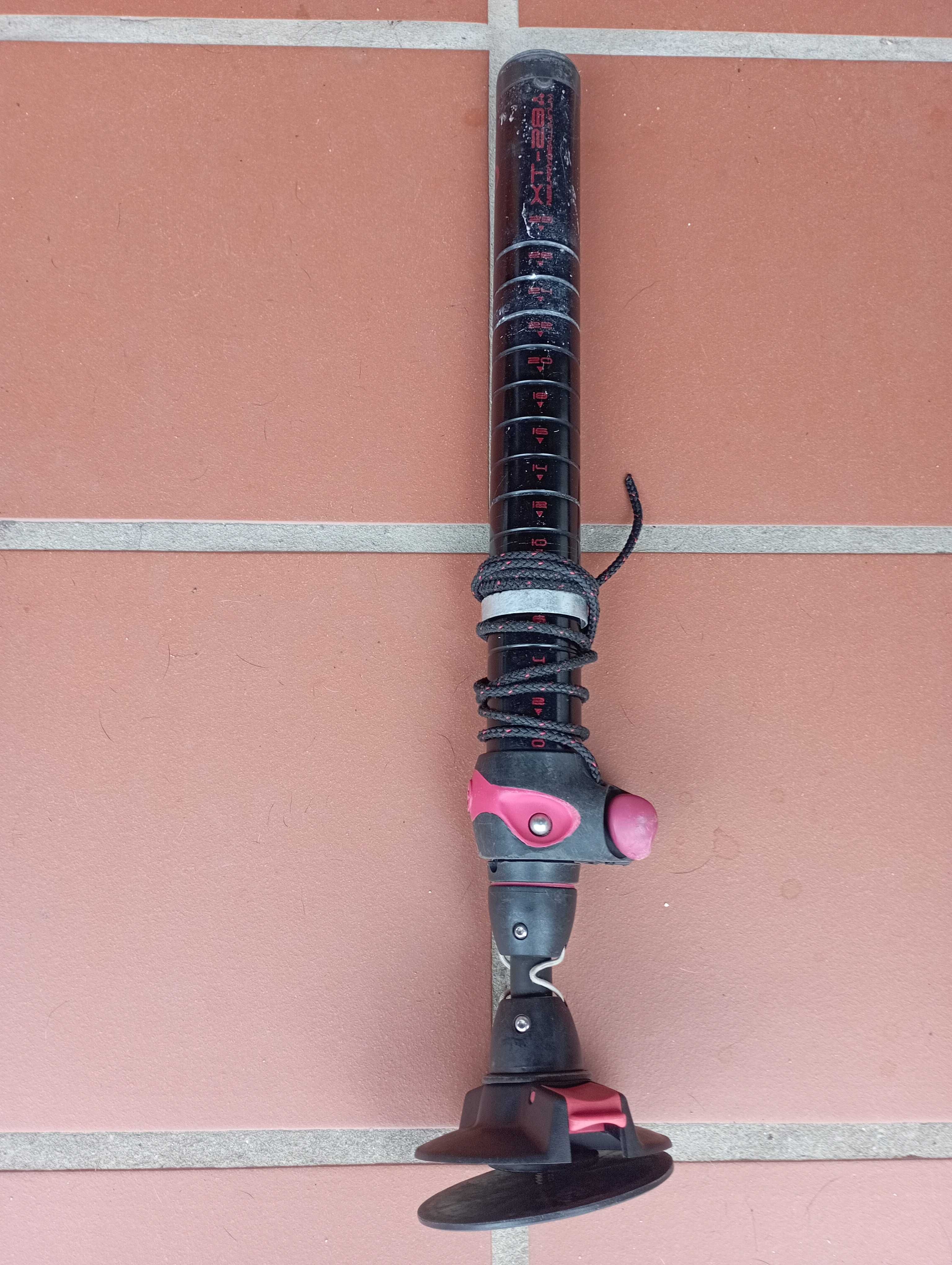 Windsurf Base Bic, pé de mastro e extensor Neilpryde Sdm 28