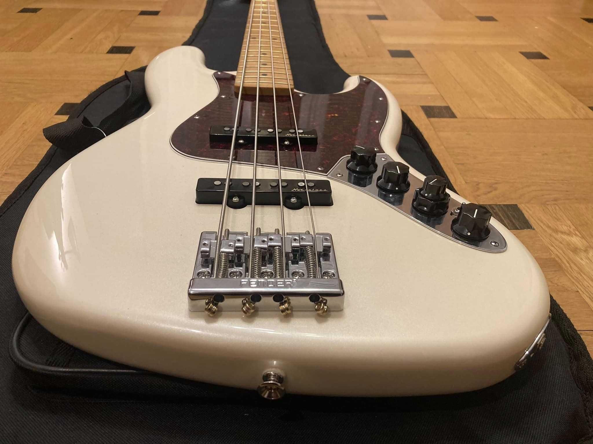 Fender Jazz Bass Player Plus MN Olympic Pearl