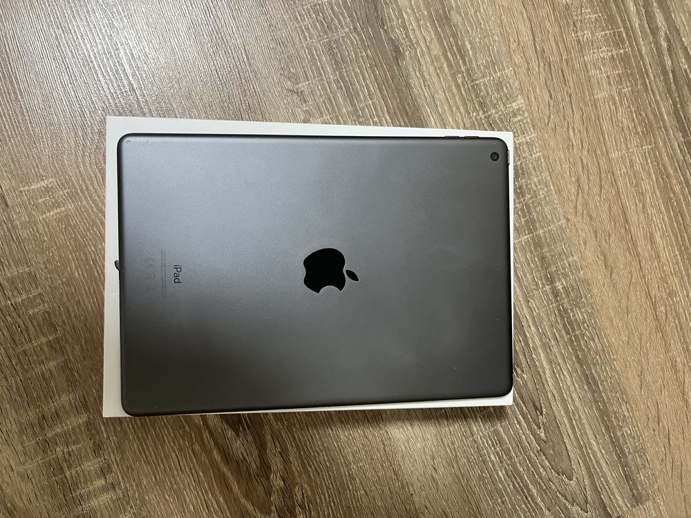 IPad 8th 10.2" 2020 32GB Wi-Fi