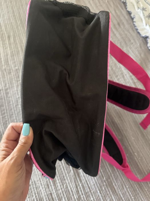 Mochila nova dos lol nunca usada de crianca