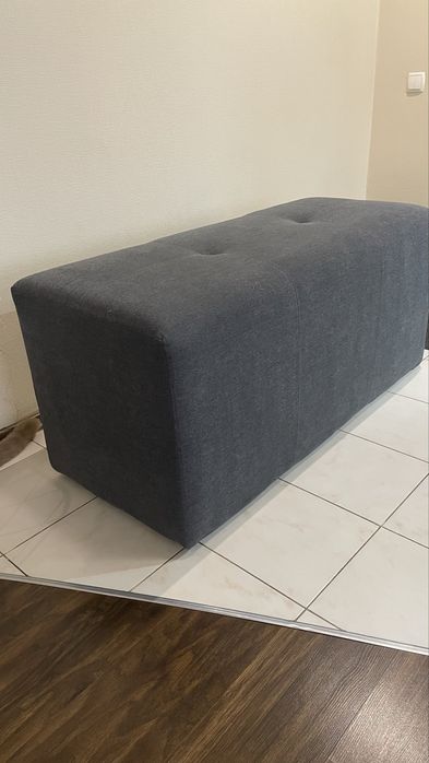 Пуфік, диван, мʼякі меблі