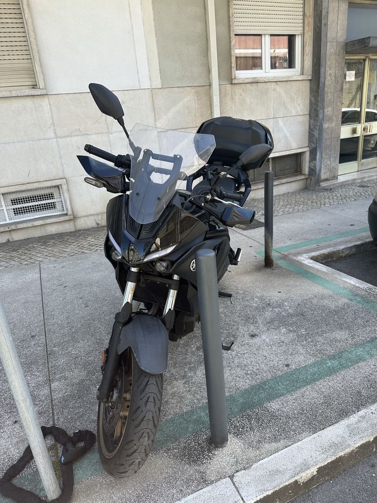 Tracer 7 2023 com 14000km