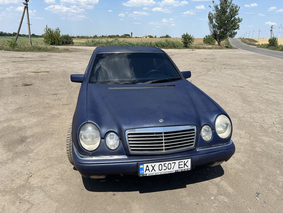 Продам мерседес w210