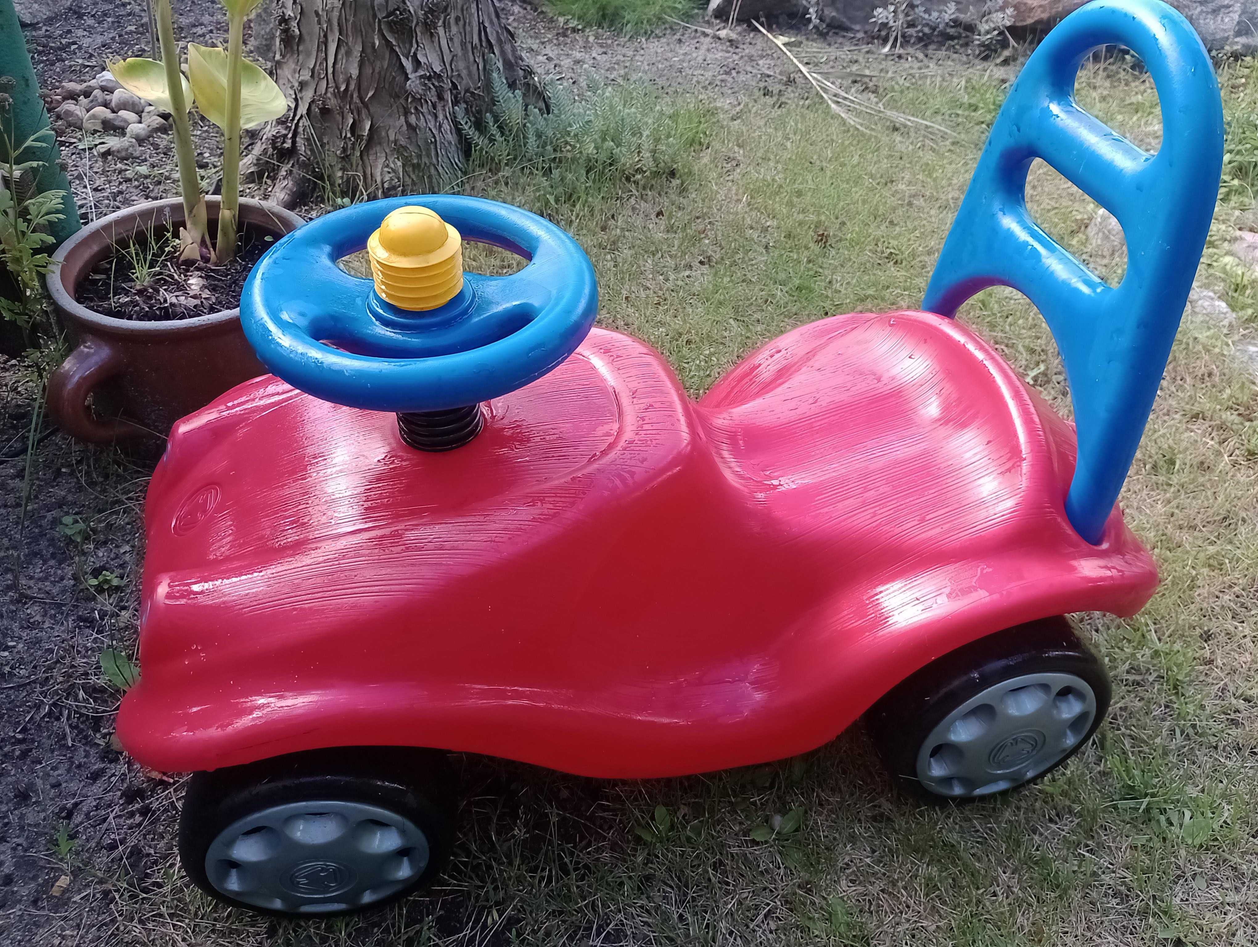 Jeździk dziecięcy auto