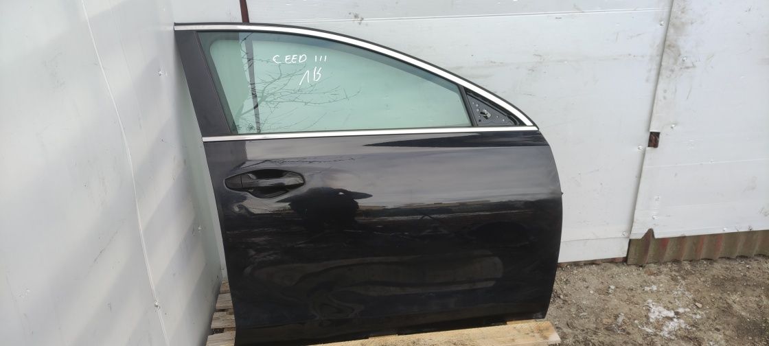 Drzwi prawy przód Kia cee'd ceed iii 18- 1K czarne