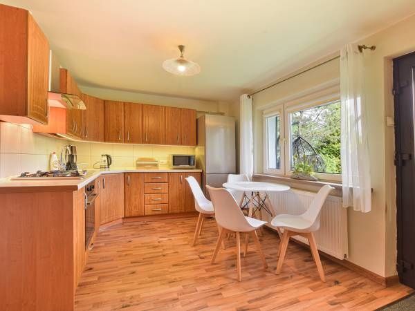 Dom domek w górach z jacuzzi, nad jeziorem, Apartamenty.Do wynajęcia,M