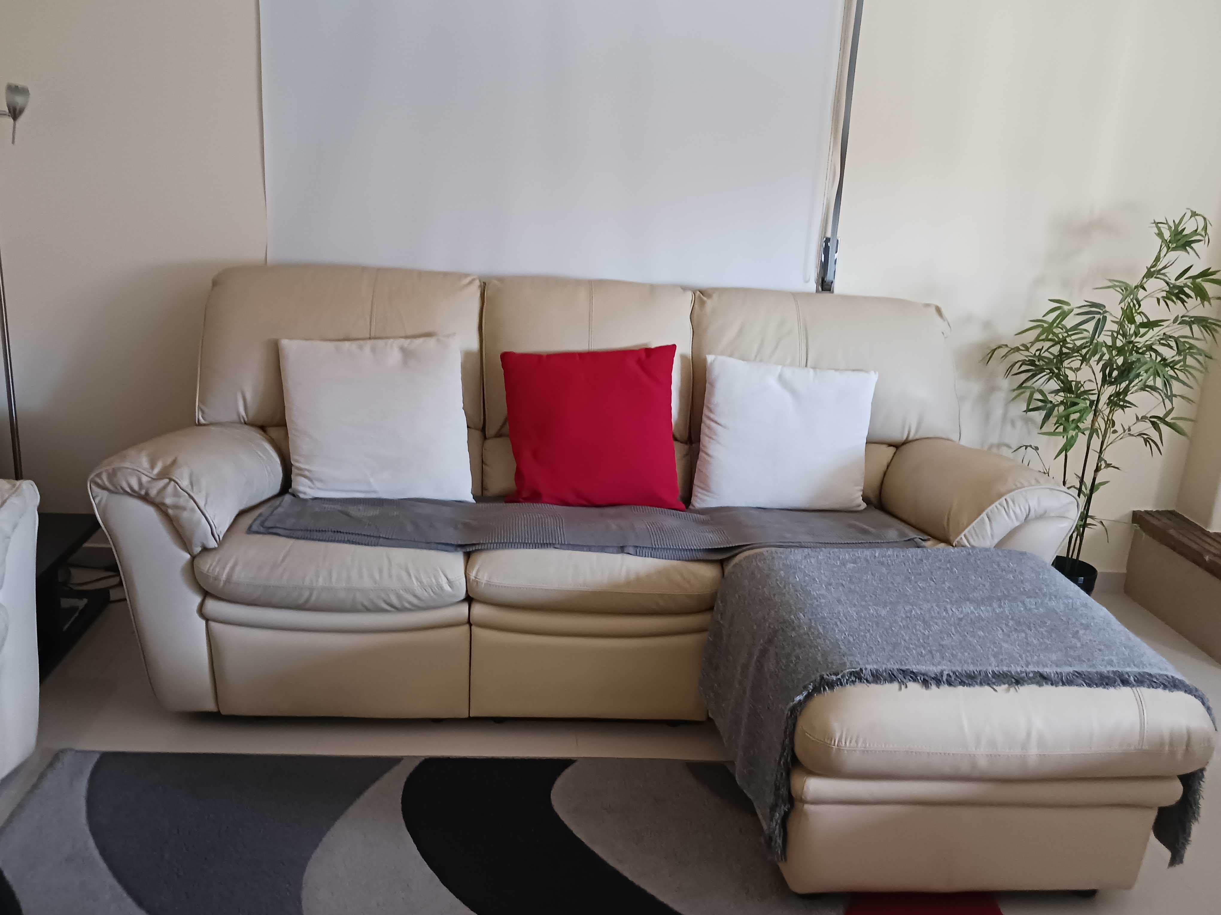Vendo Sofás Chateau d’Ax | Pele| Chaise Long 3 lugares +Sofá 2 lugares
