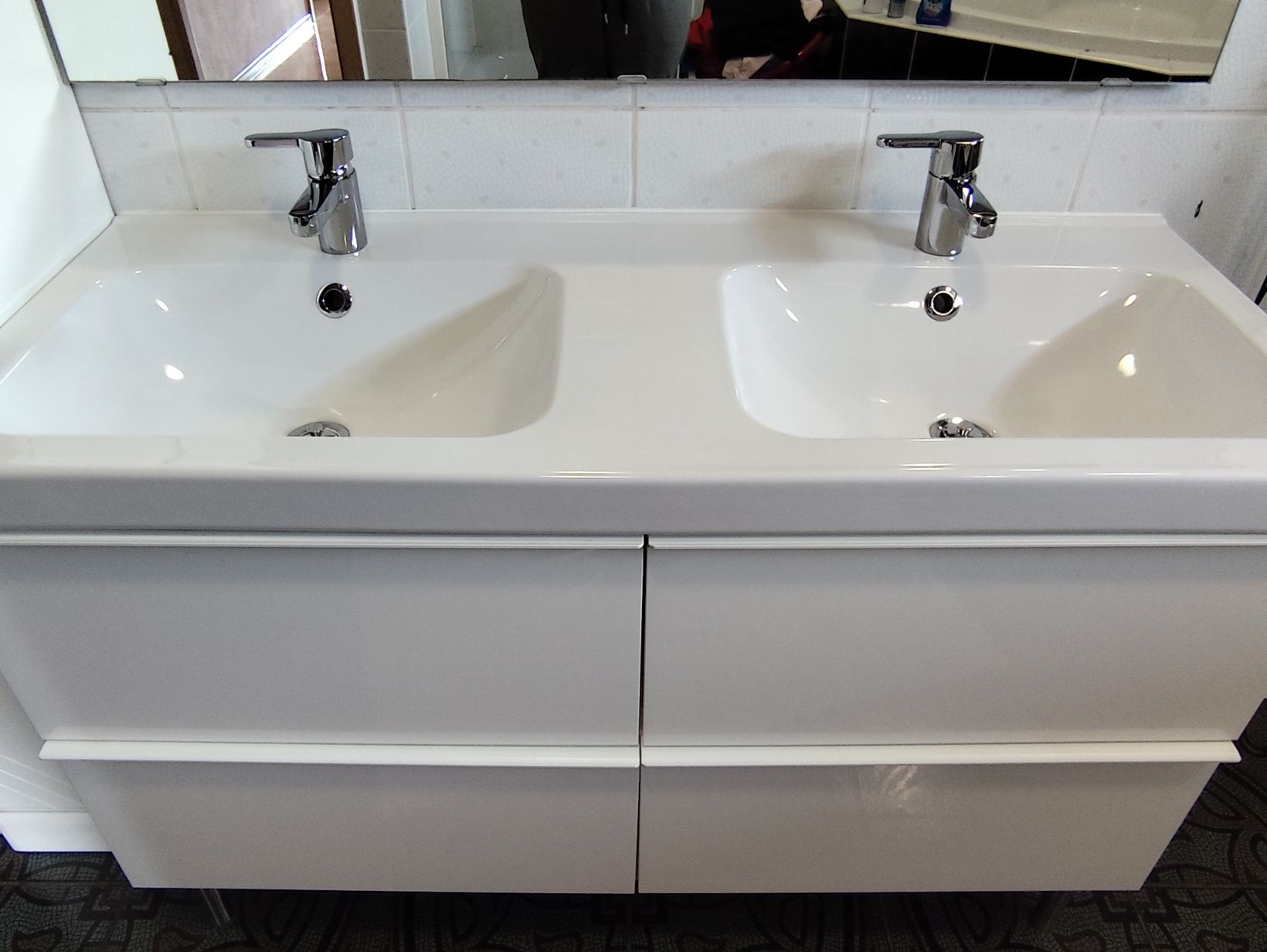 Sprzedam Podwójną Umywalkę ikea
