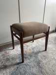 Taboret podnóżek vintage PRL tapicerowany retro stołek krzesło