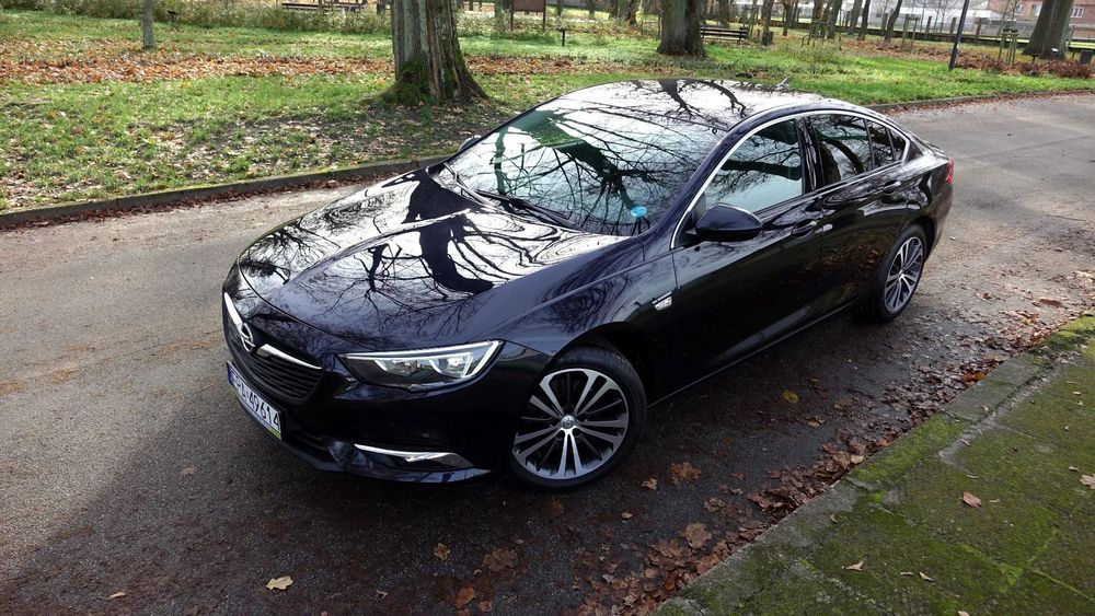 Opel Insignia .. Navi .. Kamera .. Grzana Kierownica .. Fotel AGR .. 2 x PDC .. HAK