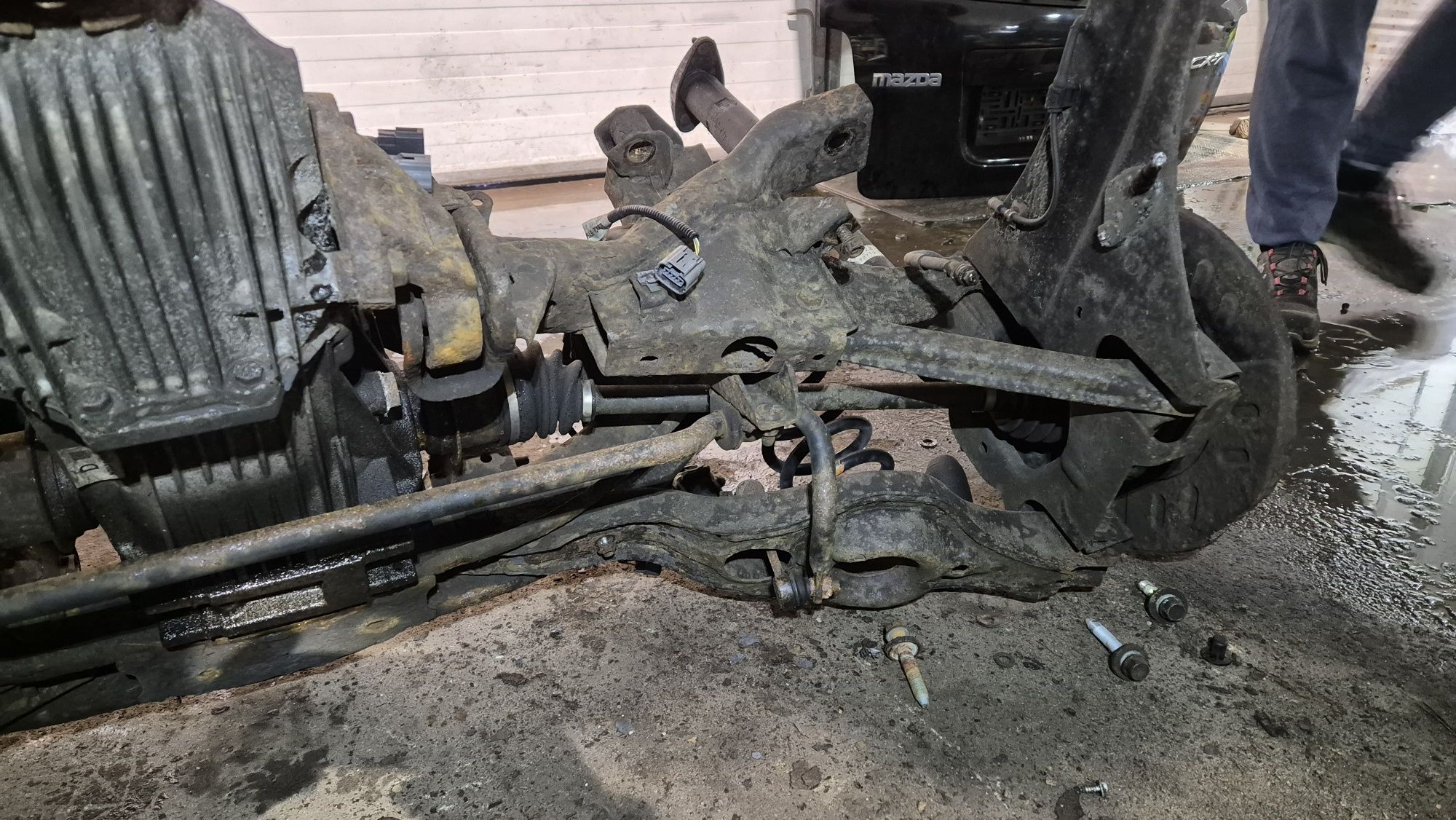 Belka most sanki zwrotnica tył mazda cx7 cx-7 Europa bdb stanie