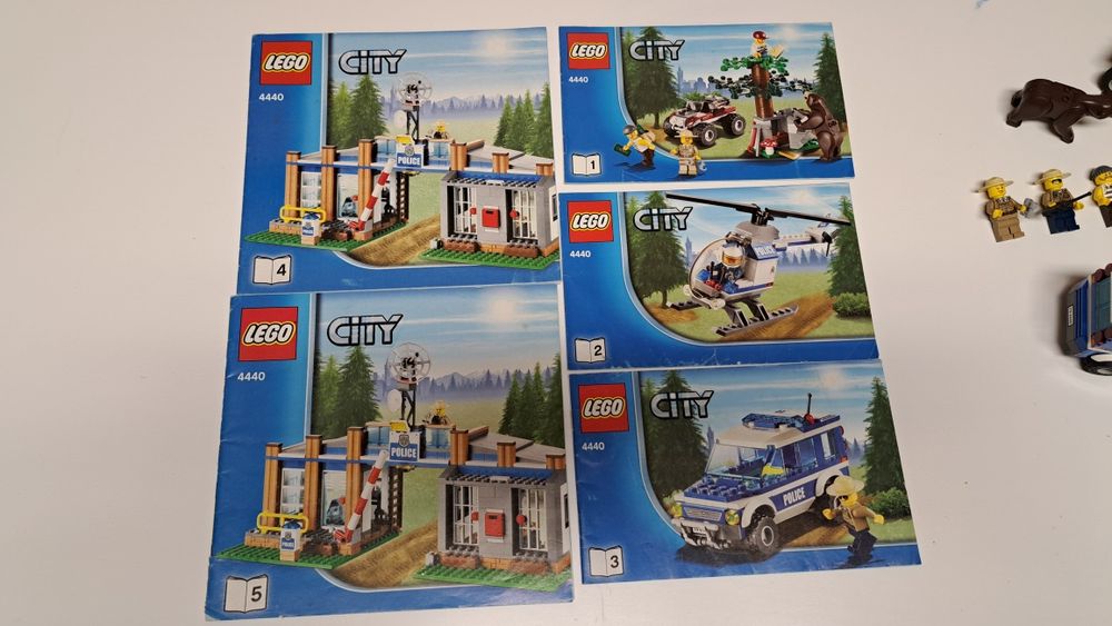 LEGO 4440 - City - Forest Police Station