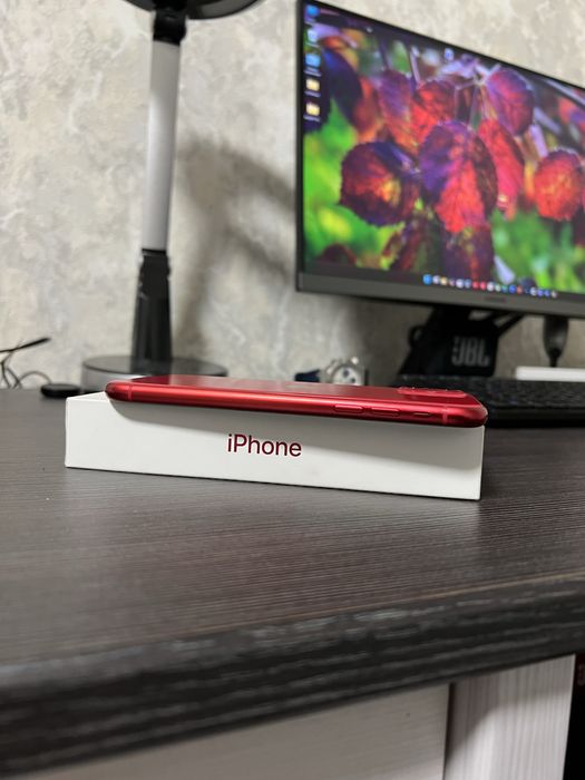 iPhone 11 64Gb • Идеал • Полный комплект • АКБ 84% • Айфон