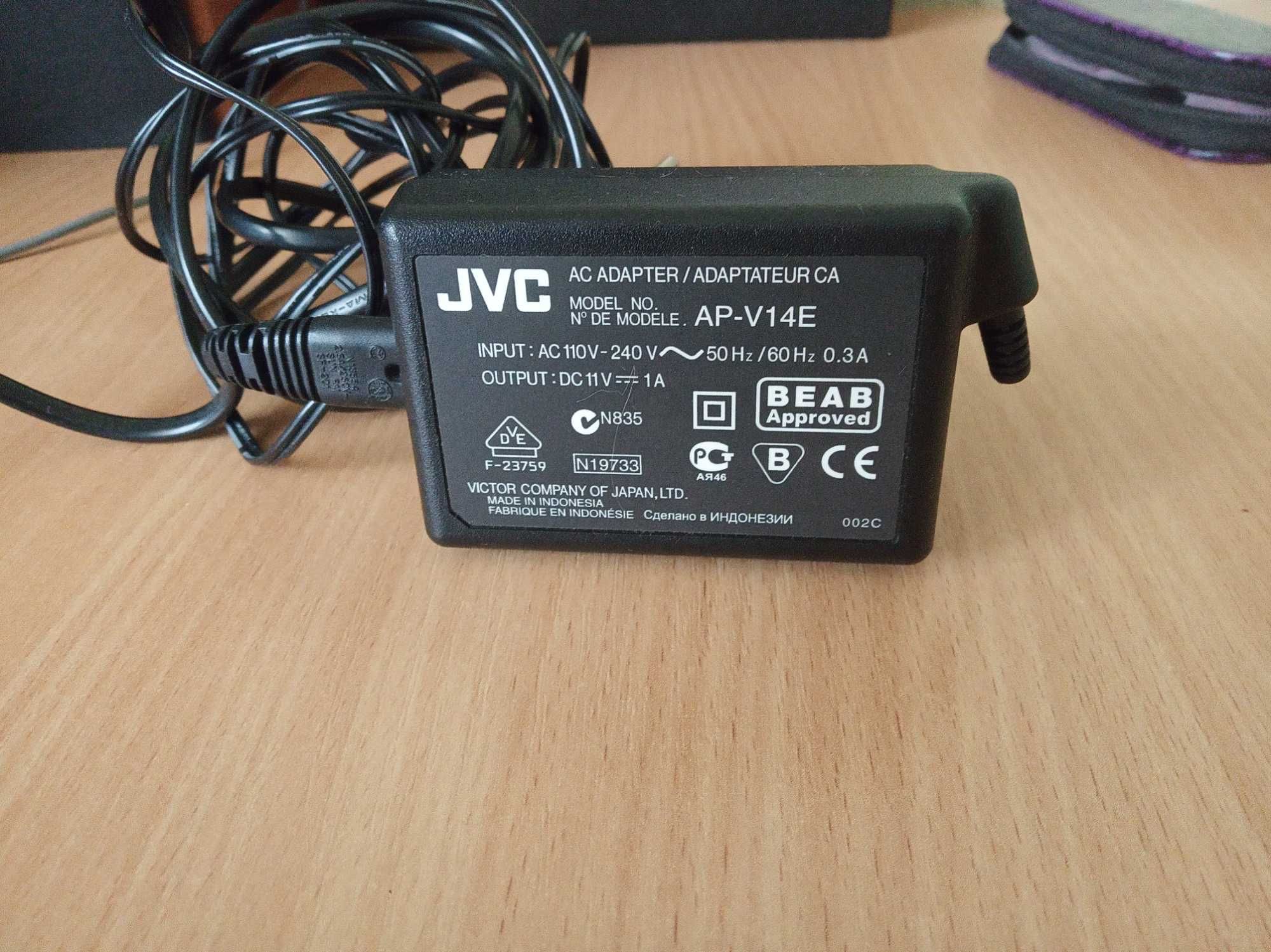 цифровая видеокамера JVC GR-D23E рабочая