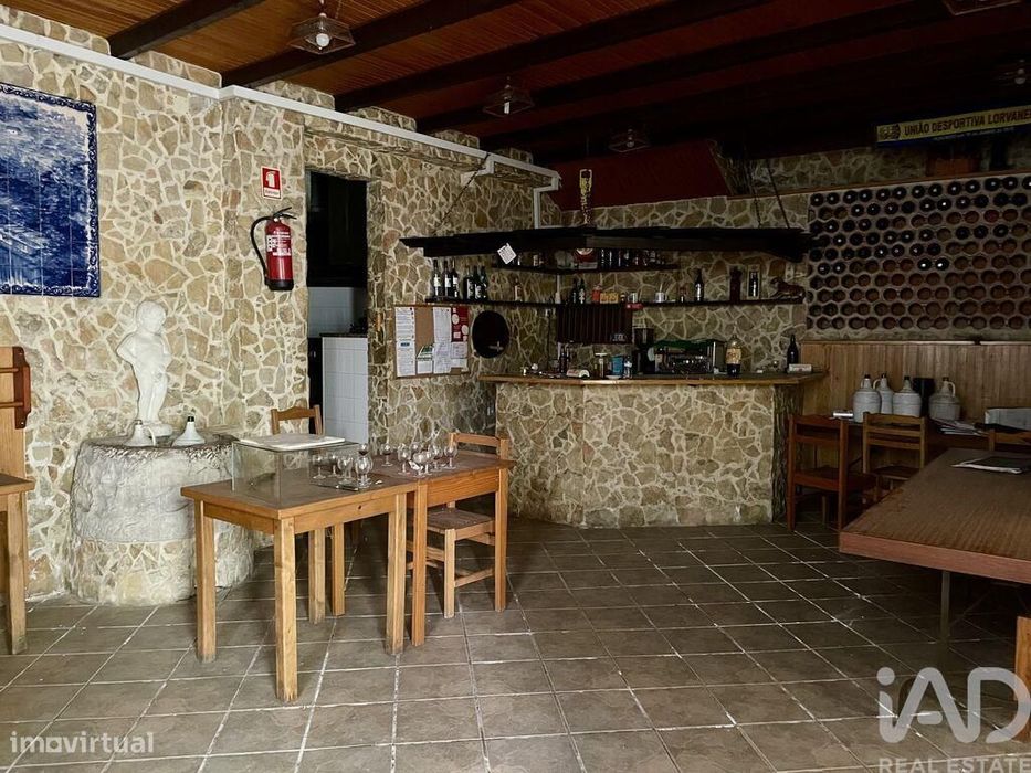 Casa T2 em Lorvão de 420,00 m2