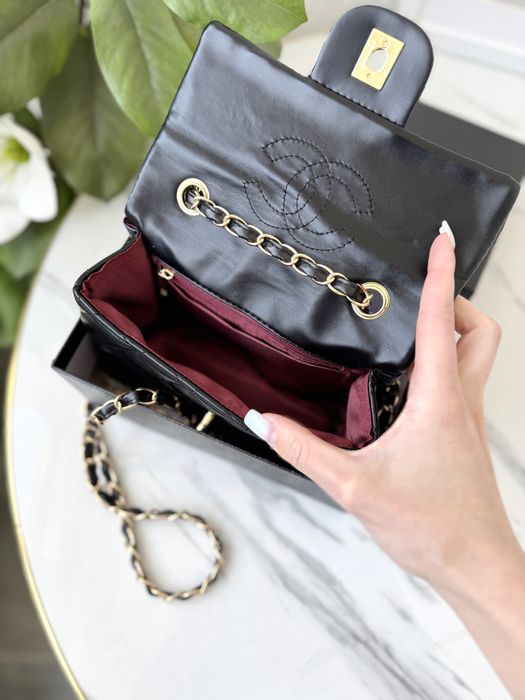 Сумка жіноча Chanel міні гладка