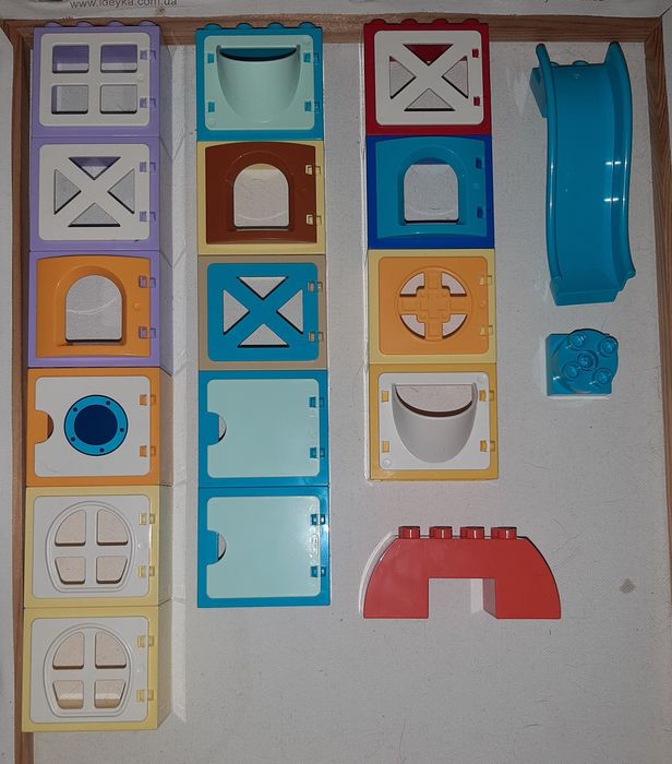 Нові деталі для будівництва Лего Дупло.