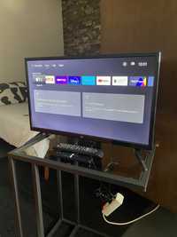 Tv Esmart 24” + Xiaomi Tv Stick + Mesa de Apoio Ikea