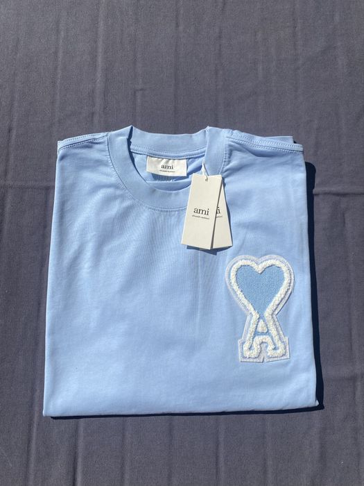 Tshirt Ami Paris azul clara