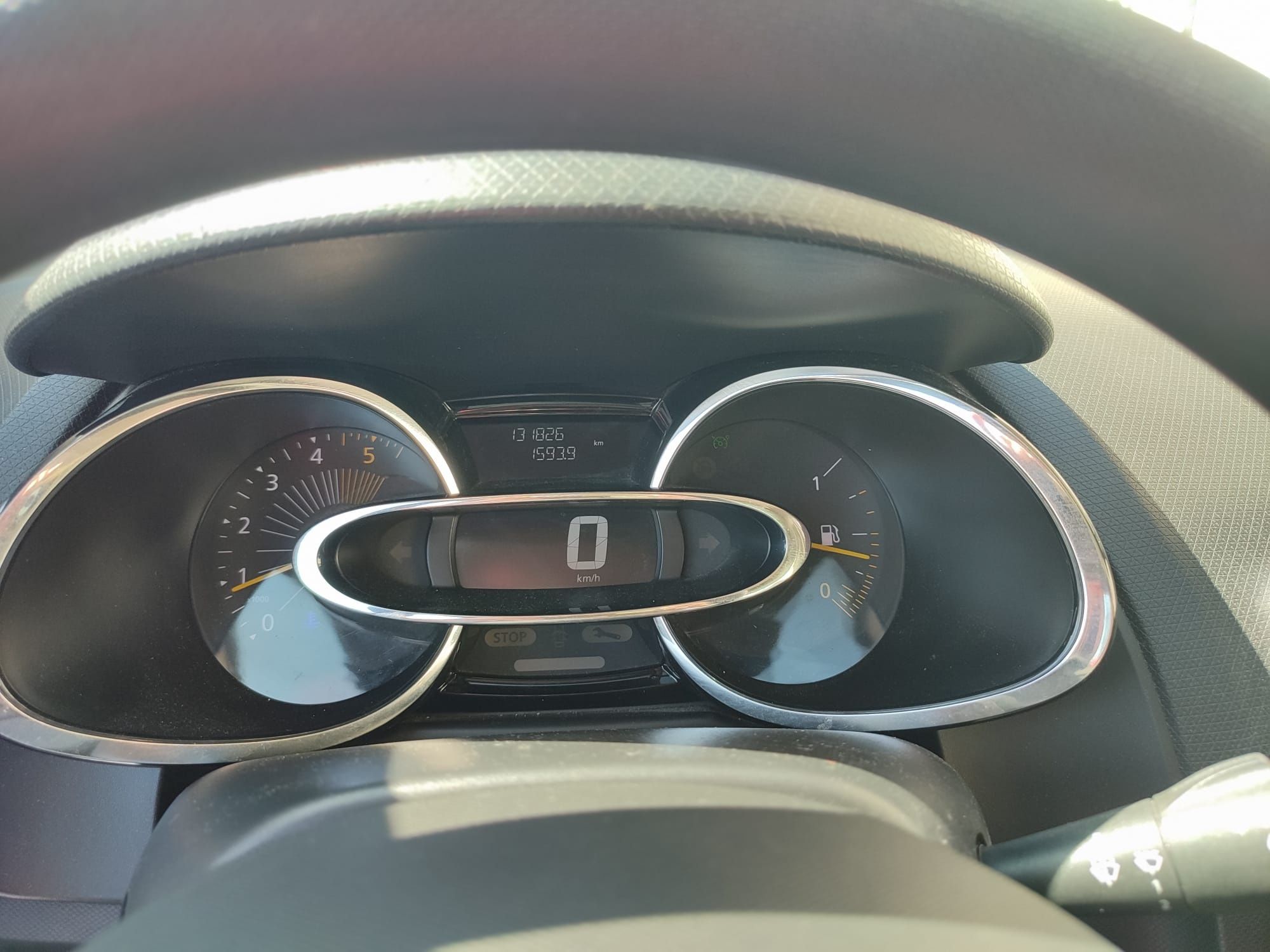 Venda renault clio 1500 dci com 132000 km