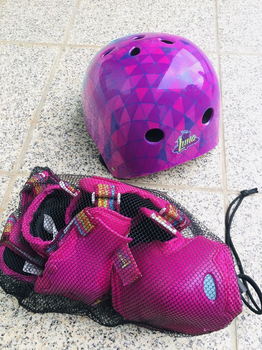 Capacete, cotoveleiras e joelheiras menina