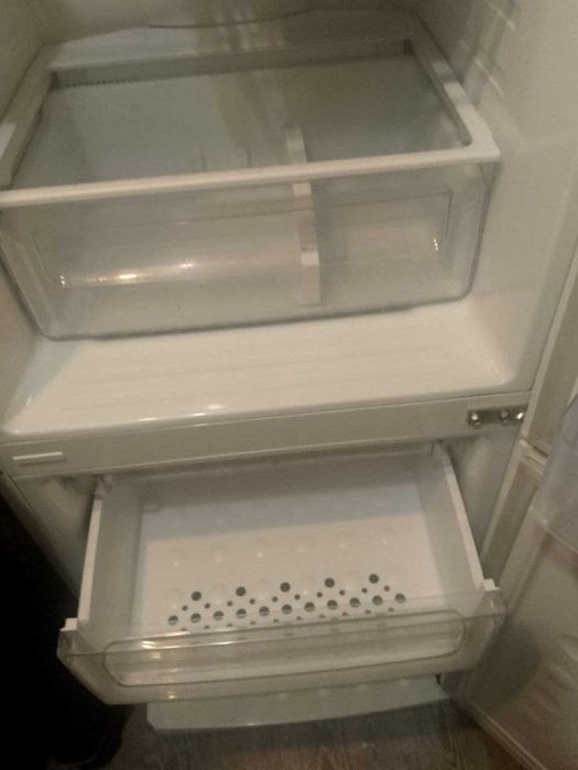 Холодильник SAMSUNG