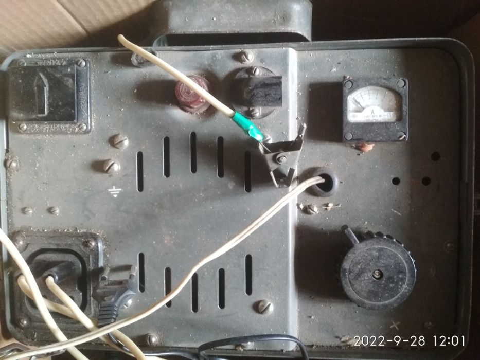 продам Зарядное 12