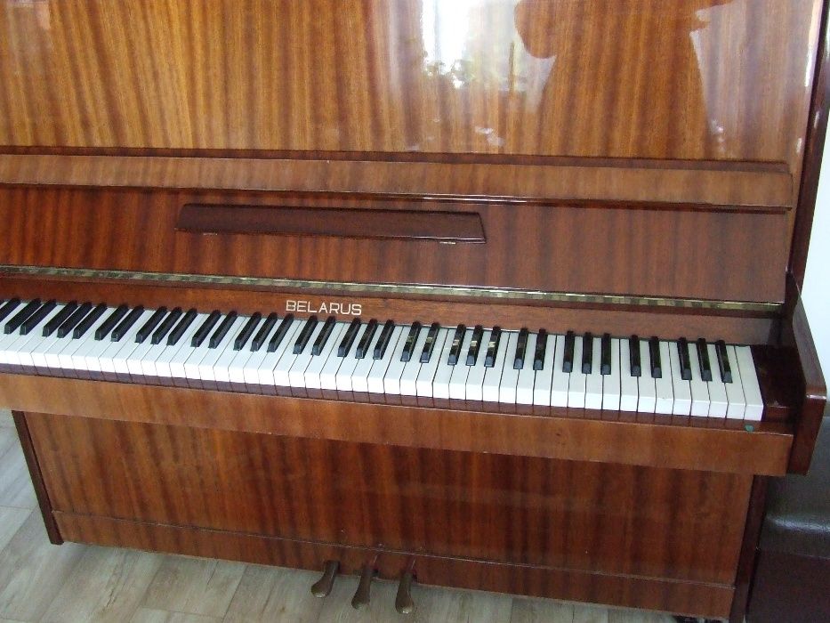 Pianino Belarus w dobrym stanie