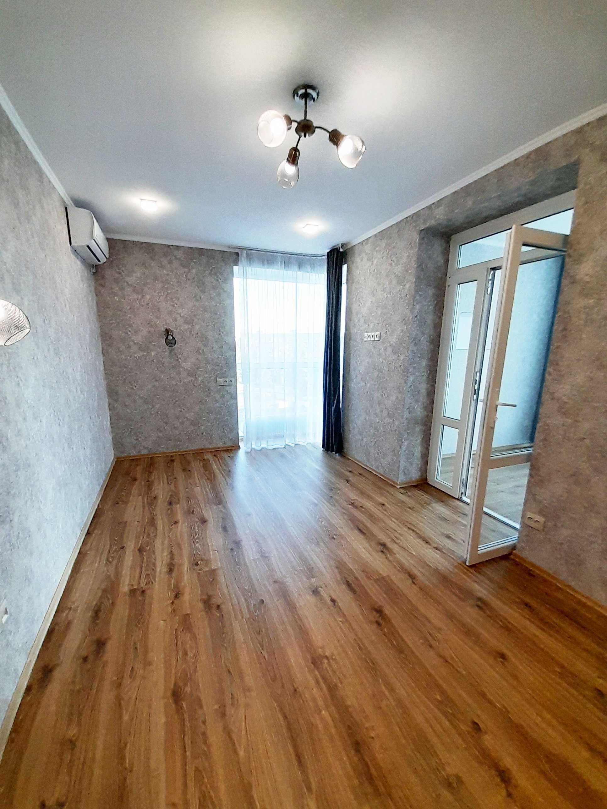 Продам 2к кв. на Победе 4,в ЖК Пятый Континент с новым ремонтом.Победа